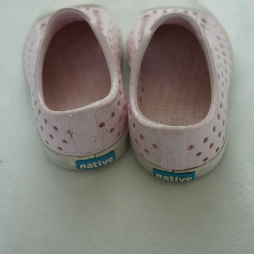 Native Jefferson Kids Size C5 Pink Perforated Slip On Water Shoes Sneakers